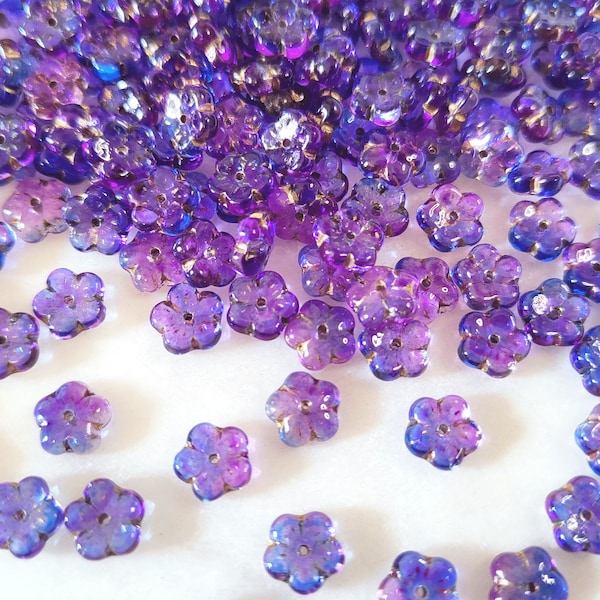 20 ou 60 petites perles en verre fleurs tchèques, florales 8 mm or bleu violet transparent, perles tchèques de qualité supérieure Rutkovsky Réf : 3