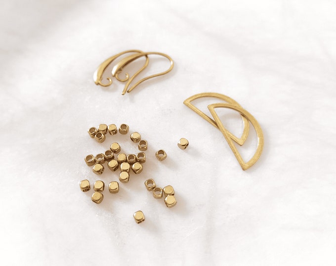 1 Kit With Raw Brass Supplies for Odoti Earrings, Small Metall Supply