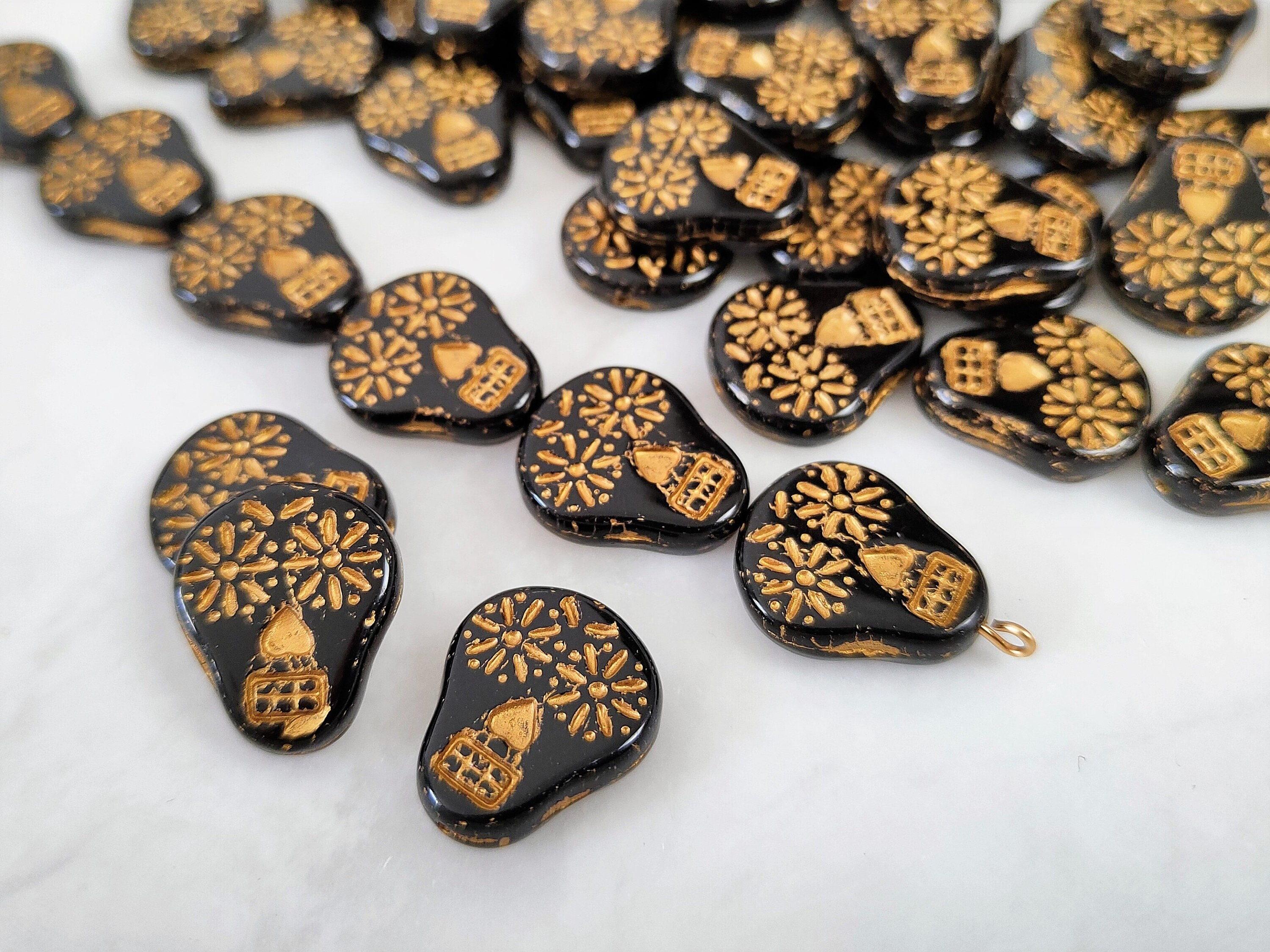 6 or 24 Bohemian skull beads, stylized candy skulls, 20mm black with golden lines, fun large pressed beads in top quality Rutkovsky Ref: 1