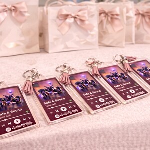 Custom dance team keychains bulk order, competition gifts for dancers, personalized keepsake keychains