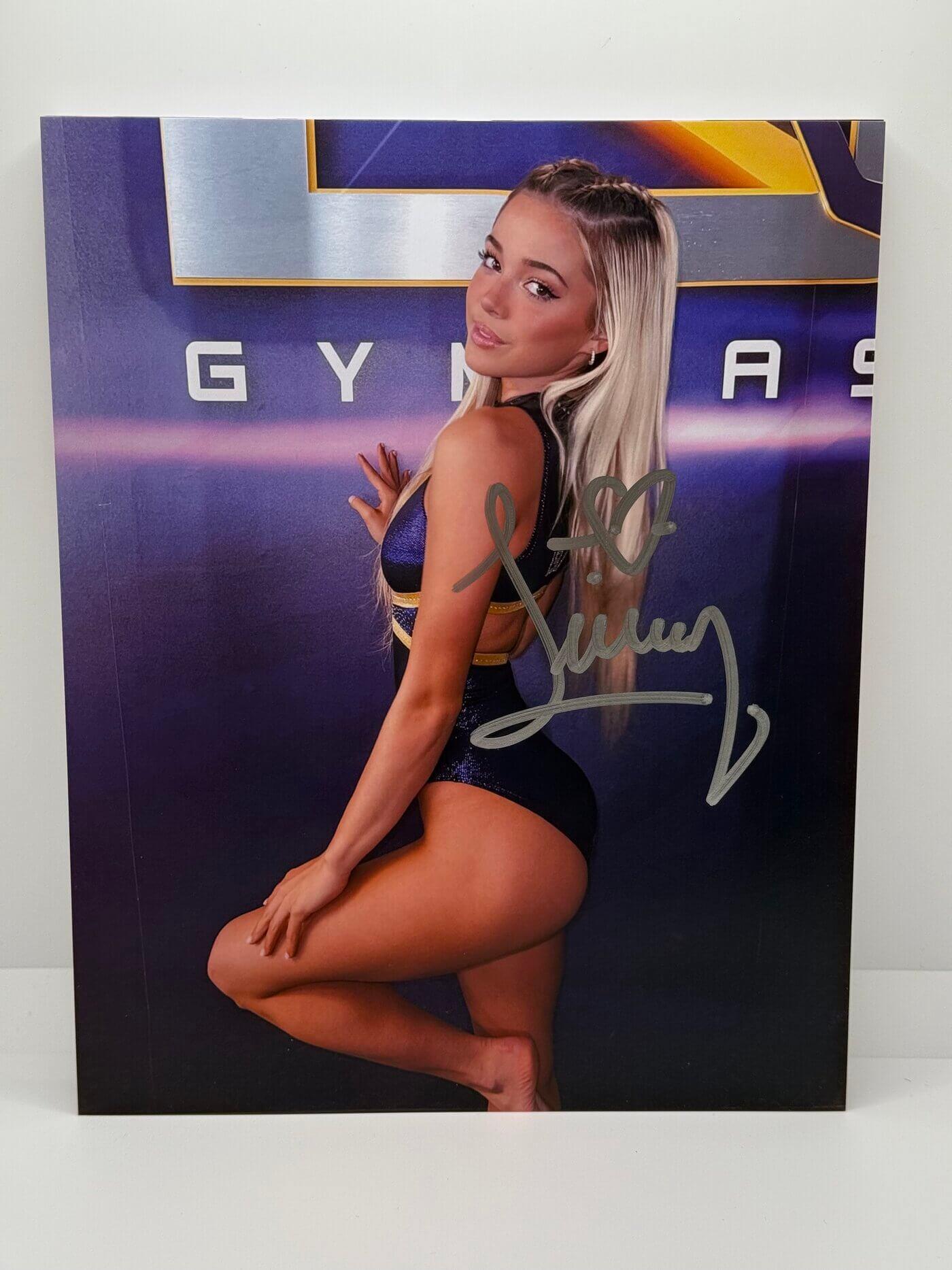 セール中…オリビア・ダン直筆サイン入り2Lサイズ写真…Olivia Dunne セール中…オリビア・ダン直筆サイン入り2Lサイズ写真…Olivia