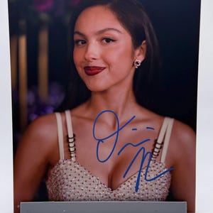 Olivia Rodrigo Signed - Etsy