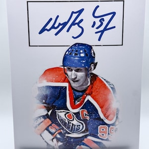 Wayne Gretzky Blue Ink Long Signed Autographed Photo Authentic 8X10 COA