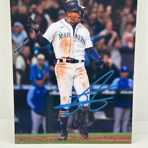 Julio Rodriguez Home Run Mariners Signed Autographed Photo Authentic 8X10 COA