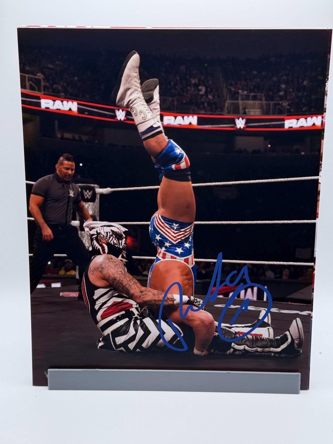 WWE アンダーテイカー　直筆サイン　公式 アンダーテイカー 直筆サイン入り WWE レスリング 16x20 写真 JSA COA