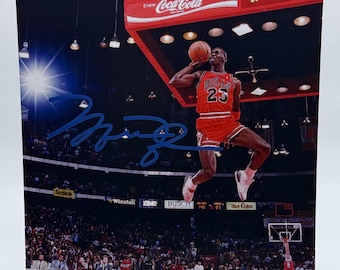 Michael Jordan Chicago Bulls Dunk RARE Signed Autographed Photo Authentic 8X10 COA