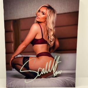 Scarlett Bordeaux Lingerie Signed Autographed Photo Authentic 8x10 COA