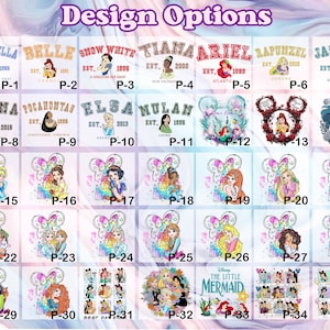 Puede incluir: Una colecci&oacute;n de dise&ntilde;os con princesas de Disney, incluyendo Cenicienta, Bella, Blancanieves, Tiana, Ariel, Rapunzel y Jasmine. Cada dise&ntilde;o incluye el nombre de la princesa, un gr&aacute;fico y el texto "EST." con un a&ntilde;o y un lugar.