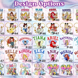 Puede incluir: Una colecci&oacute;n de camisetas blancas con dise&ntilde;os de princesas Disney. Cada camiseta muestra el nombre, la imagen de una princesa y un dise&ntilde;o de orejas de Mickey Mouse. Las camisetas est&aacute;n numeradas.