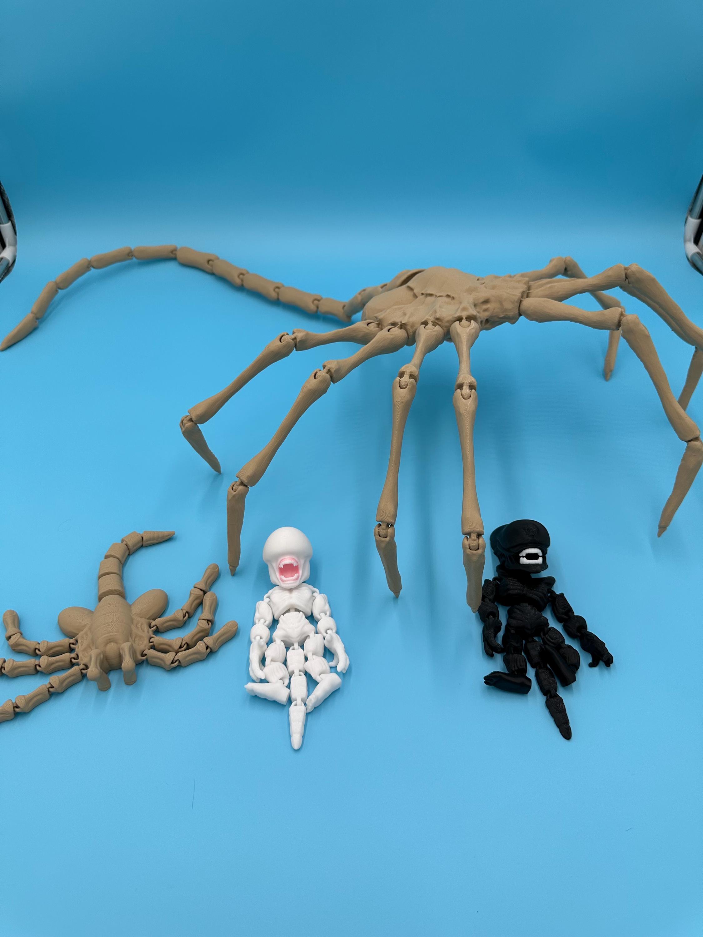 Alien articulated figures