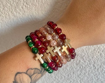 Pulsera cruzada de cuentas de vidrio agrietado hecha a mano / Edición navideña dorada