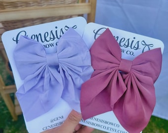 Lazo grande de seda "Sueños en Lavanda Claro y Granate", Lazo para Primavera y Verano, Lazos para Niña, Lazos Grandes, Accesorios para el Cabello, Lazos para Bebé
