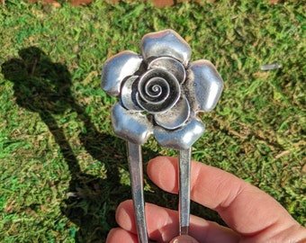 Silver hair fork / Pin with Silver rose