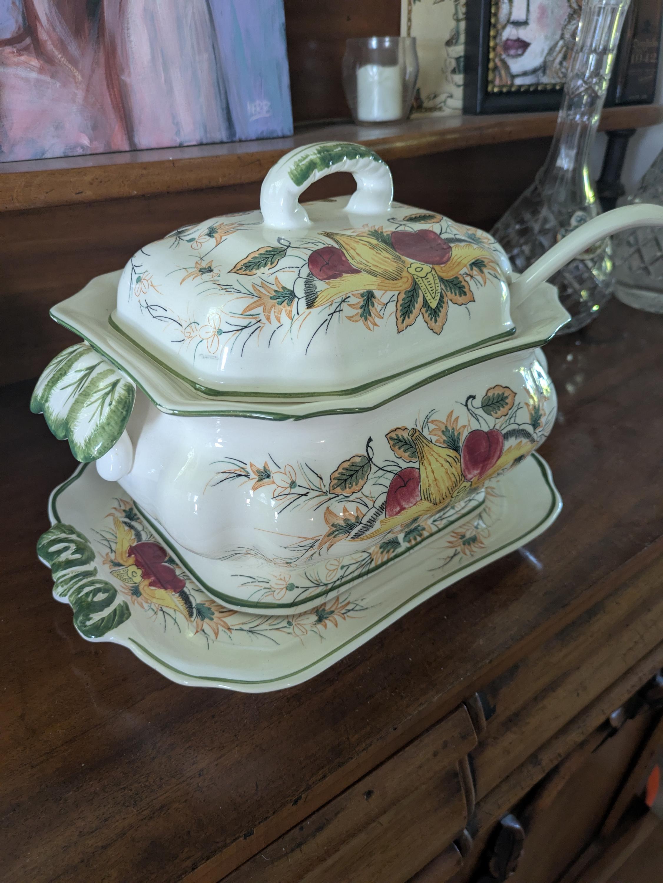 Royal sealy tureen - Etsy 日本