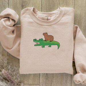 Capybara Alligator Sweatshirt, Funny Capybara Crewneck, Gator Shirt, Capybara Rodent Vintage Sweatshirt, Cute Capy Tee, Capybara Shirt Gift image 3