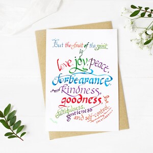 Wenskaart 5-pack bijbelvers De vrucht van de geest Christelijke wenskaart Schrift kalligrafie Galaten 5 verzen 22-23