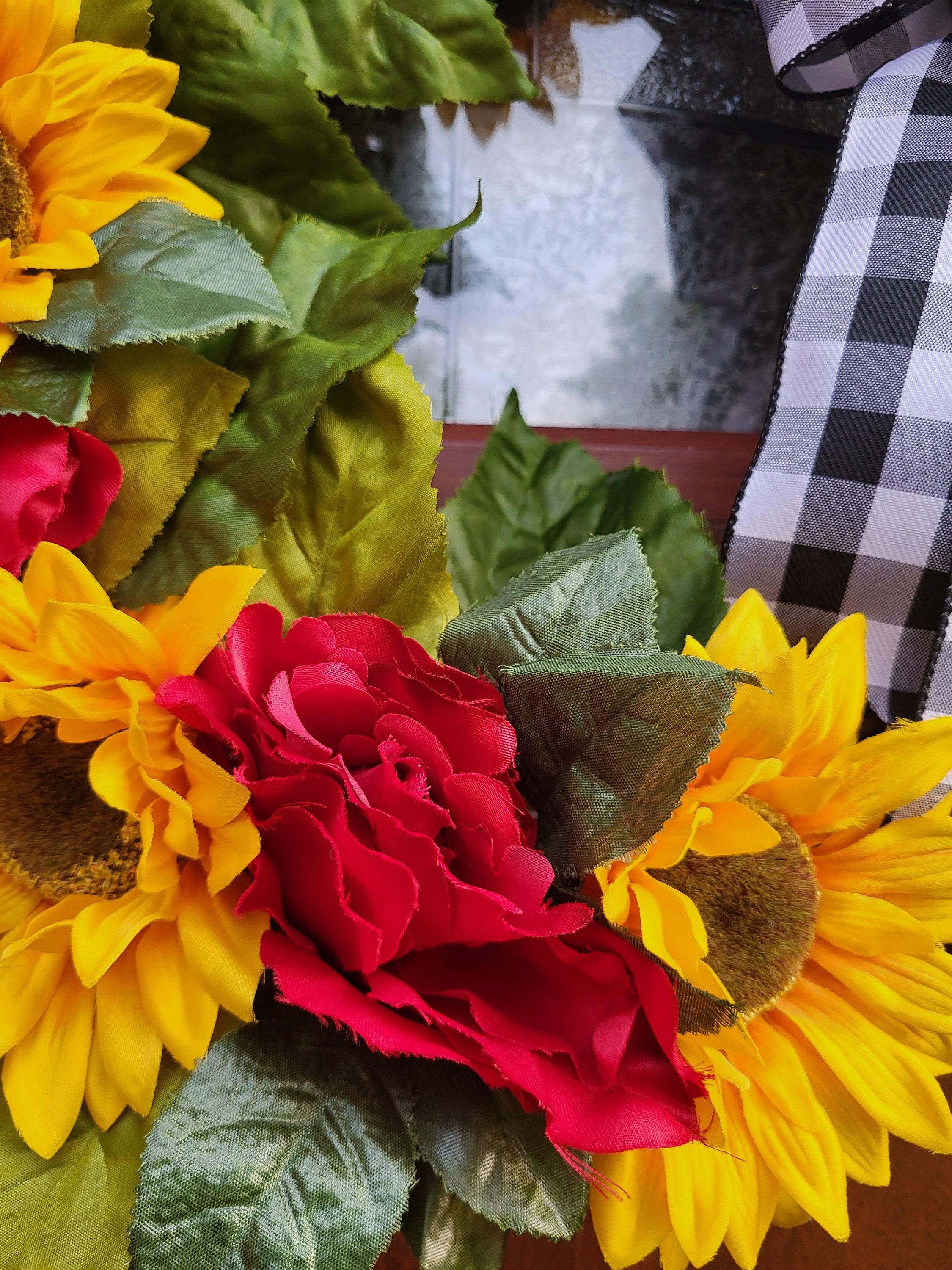 Red Roses and Yellow Sunflowers Wooden Wreath - Etsy