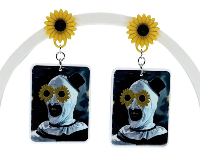 Killer Clown Horror Earrings, Art  Inspired, Killer Clown, Horror Earrings, Horror Nights