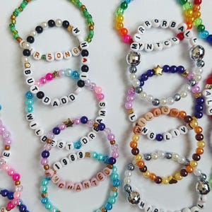 Pulseras de la amistad personalizadas / cuentas con letras / pulseras de cuentas / al por mayor
