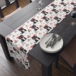 Christmas Cats Table Runner, Christmas Cat Dining Table Decor, Quirky, Festive, Goth Christmas, Punk, Emo, Black Cats, Cottagecore