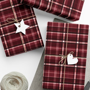 Carta da regalo scozzese marrone, regalo per la festa del papà, confezione regalo bordeaux, carta da regalo di compleanno, rosso scuro, stazionario scozzese, minimalista