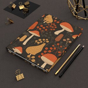 Diário de capa dura, caderno, papel de carta fofo, cogumelo, decoração de cogumelo, presente fofo, para ela, caderno de cogumelo, cottagecore, diário de viagem