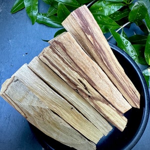 Palo Santo Bundle for Smudging, Positive Energy, Cleansing your space