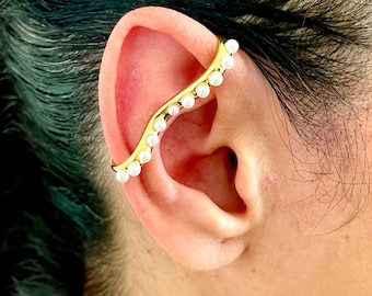 Pearl Ear Cuff: 18K Gold Plated No Piercing Earcuff
