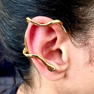 Oor manchet 18K verguld geen piercing uniseks oorbel cadeau voor haar Enkele oorbel futuristische wrap oor manchet cadeau voor hem Edgy oorbel voor haar