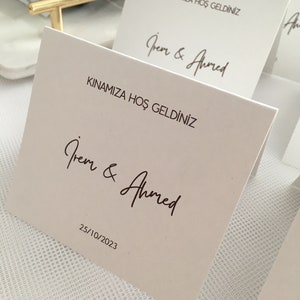 Cartão de mesa personalizado, suprimentos para o dia do casamento, detalhes do casamento, cartão de reserva, convite de casamento, cartão de mesa personalizável para casamento,