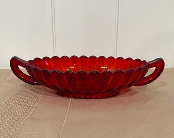 Vintage Imperial Pillar Fluted Red Relish Dish met twee handvatten