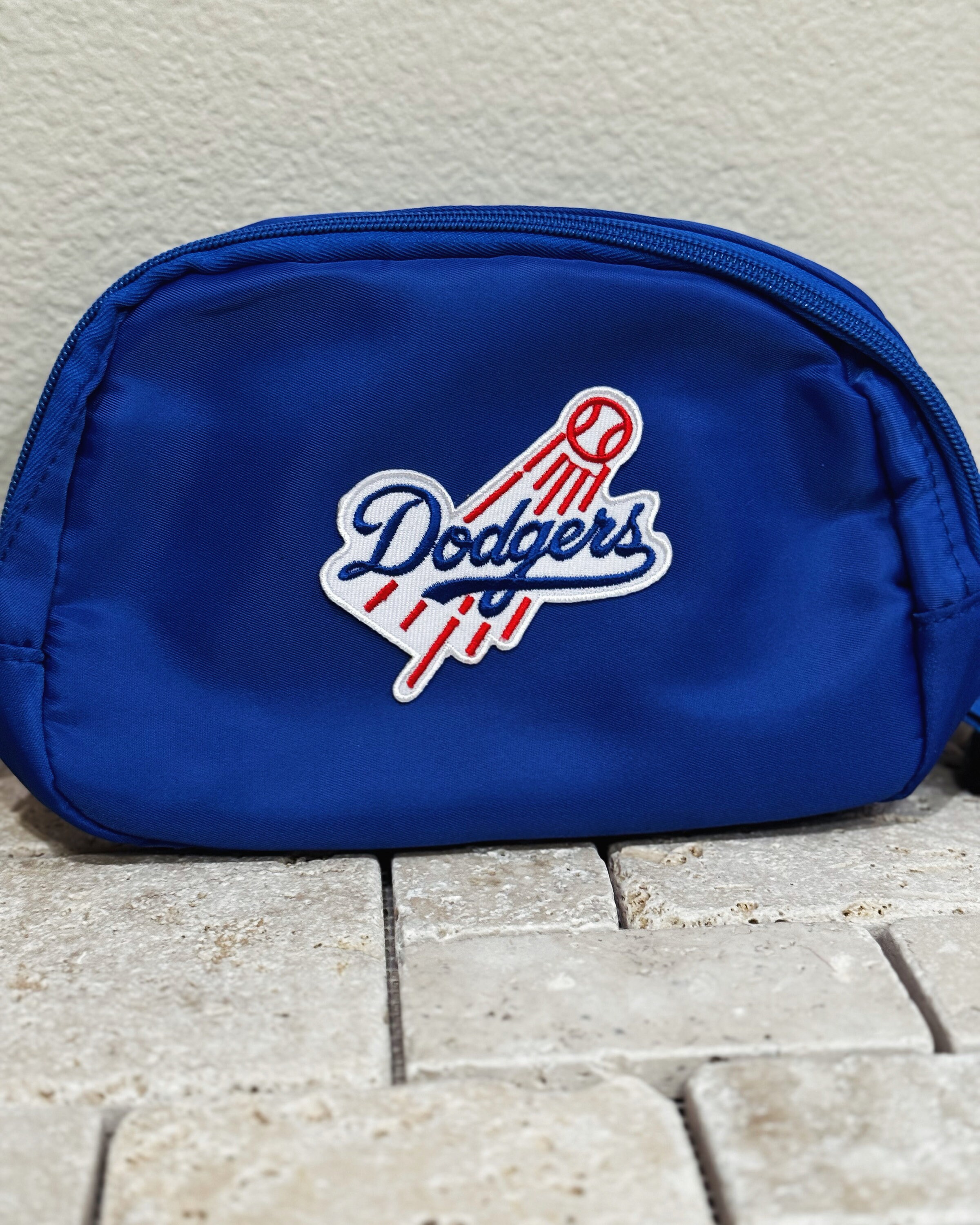 lululemon belt bag dodger stadium Dodgers stadium approved Fanny pack with Sewn on logo patch. lululemon dupe  fanny pack, chenille patches, patches sewn on