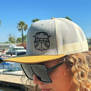 Wake Surf Boat embroidered Richardson 511 snapback trucker hat