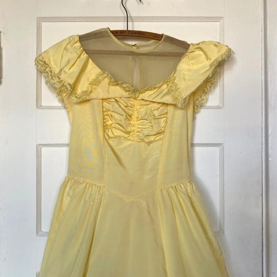 Vintage Belle Beauty and the Beast Ballgown Disne… - image 2