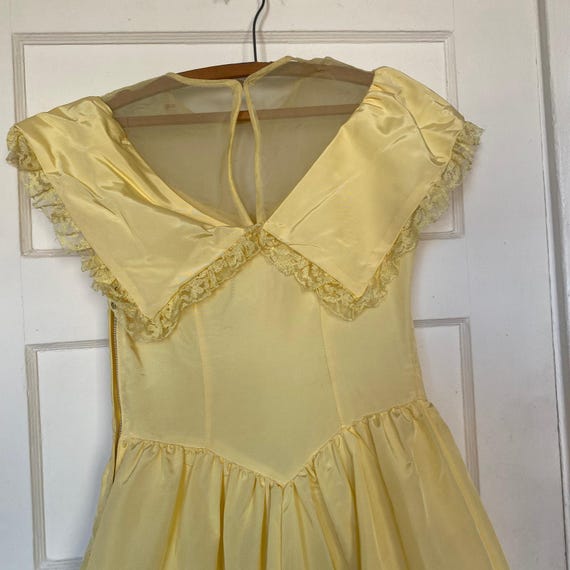 Vintage Belle Beauty and the Beast Ballgown Disne… - image 8