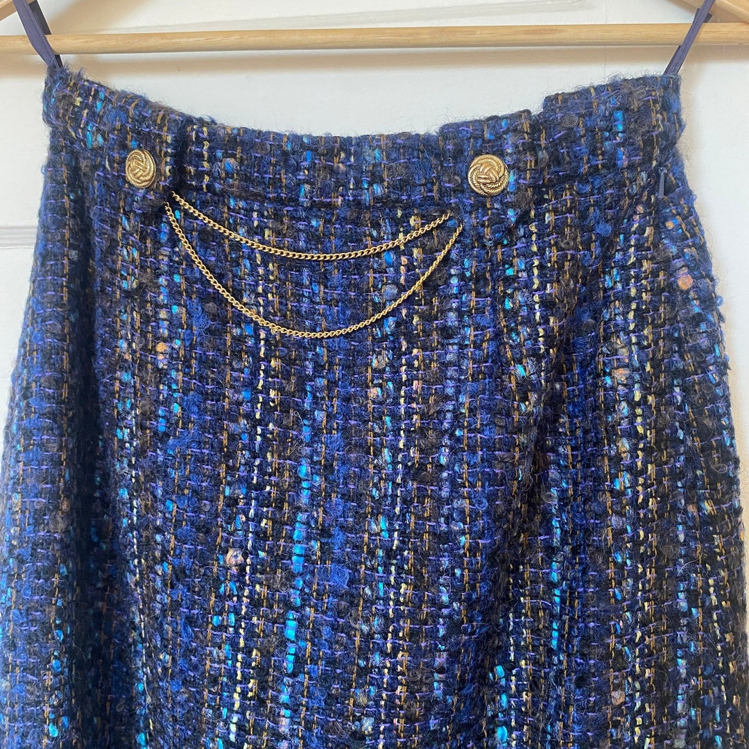 Tweed Mini Skirt with Golden Chain Belt