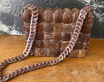 Bolso bandolera vintage de cáscara de coco con cuentas estilo retro Tiki Beach