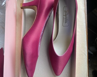 Vintage Dyeables Magenta Heels Deadstock