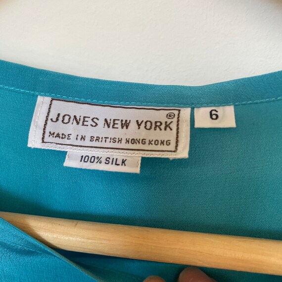 Vintage Jones New York Blue Silk Short Sleeve Blo… - image 5