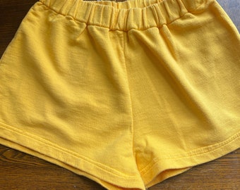 Short en coton jaune à taille élastique