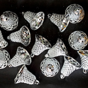 Silver Artificial Plastic Bells 2.5 inch Home decor jingle bell ornaments Christmas Wall Hanging Crafts Bell