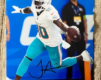 Tyreek Hill Hand Signed 8x10 Photo With COA