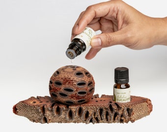 Moederdagcadeau, handgemaakte essentiële mini Banksia POD + OIL STAND + Essential, verhoog uw Banksia Aroma Pos met stijl.