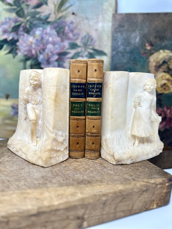 Alabaster Bookends Pair (MEB) Alabaster Bookends Pair (MEB)