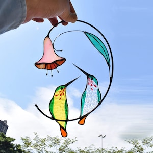 Atrapasueños de colibrí para colgar en la ventana, vitrales, regalo para el día del padre, vitrales, pájaros, colibríes, regalos, atrapasol personalizado, decoración de jardín