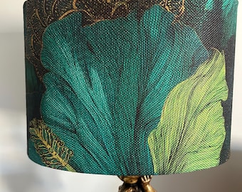 Abajur oval de 30 cm de diâmetro