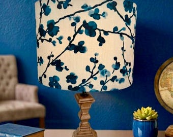 Abajur oval de 30 cm de diâmetro