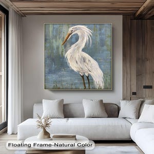 Elegante quadro verticale da parete con airone bianco - Dipinto moderno con uccelli e cornice nera sospesa, decorazione ispirata alla natura per soggiorno o corridoio