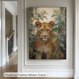 Ritratto di leonessa nella giungla, stampa su tela - Grande felino regale per soggiorno o ufficio, stampa verticale di animali selvatici con cornice antracite, arte su tela