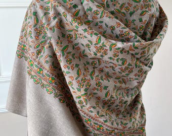 Hand Embroidered Pashmina Shawl | Warm Cashmere Jamavar Design